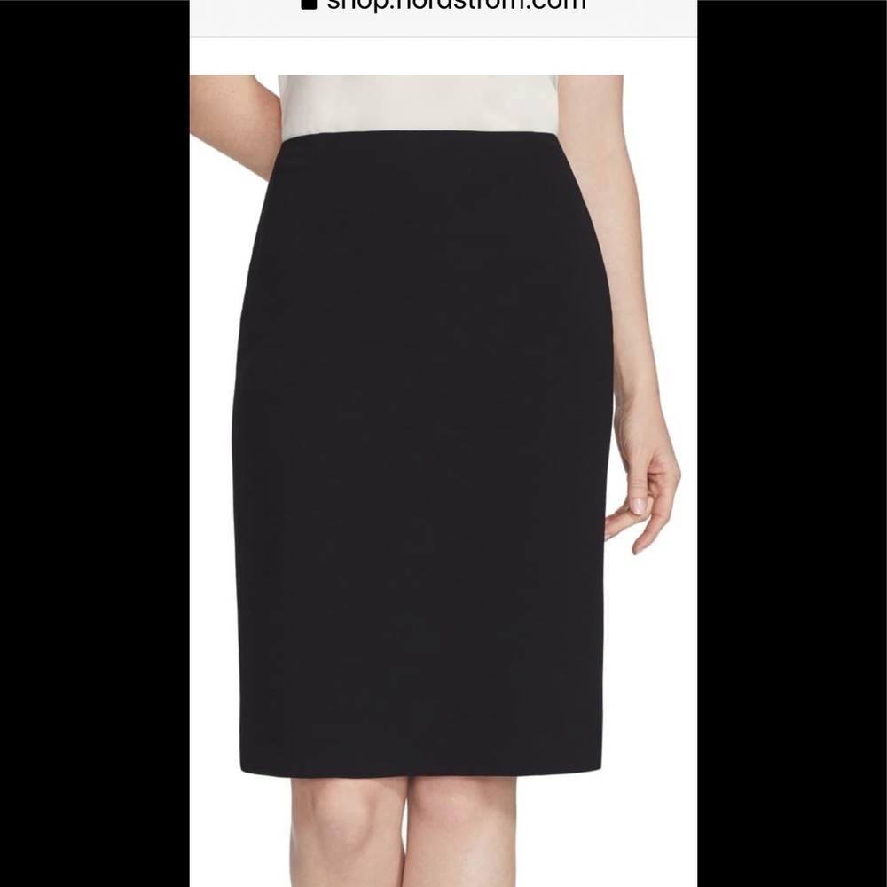 Lafayette 148 Pencil skirt with two-sided design.